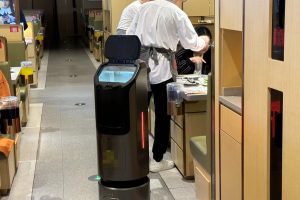 浦东新区智能机器人定做需要具备什么条件？